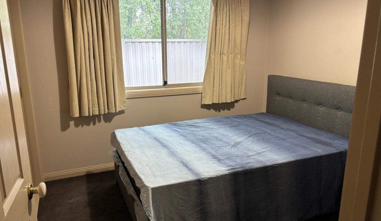 Albany Bed (3)