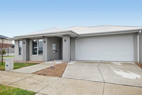 31 Spirit Boulevard Cranbourne_002_800px