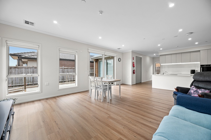 31 Spirit Boulevard Cranbourne_005_800px