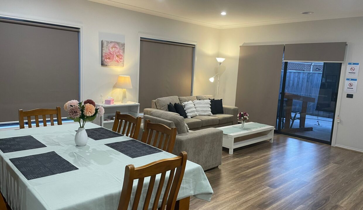 Lounge Dining